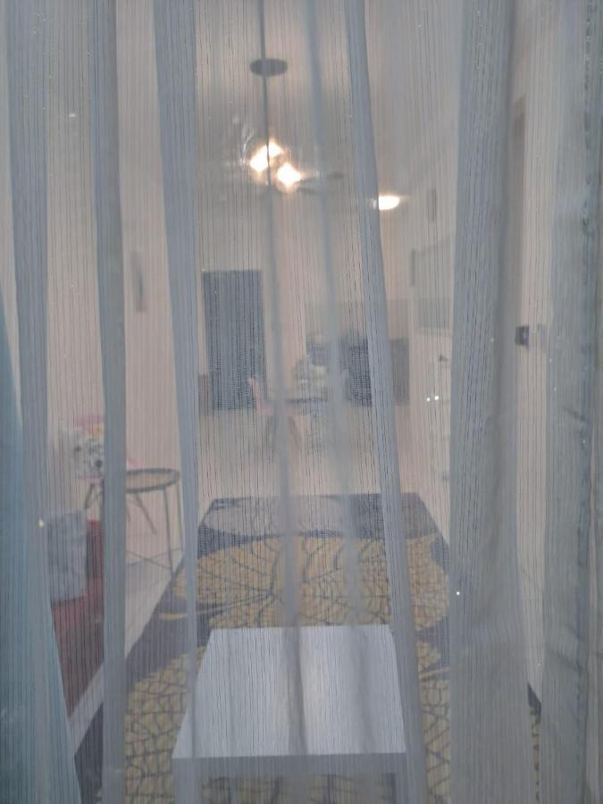 Impiana Homestay Near Putrajaya, Cyberjaya, Musliem Only,Wifi,Netflix Kampung Dengkil Exteriör bild